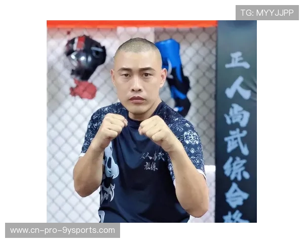 MMA 选手称“我不打他，他会断”